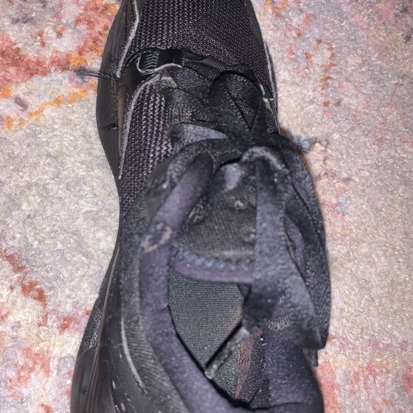 JORDAN AIR CADENCE 'TRIPLE BLACK Boys Lace Up Sneakers Size 4.5 - Picture 7 of 8